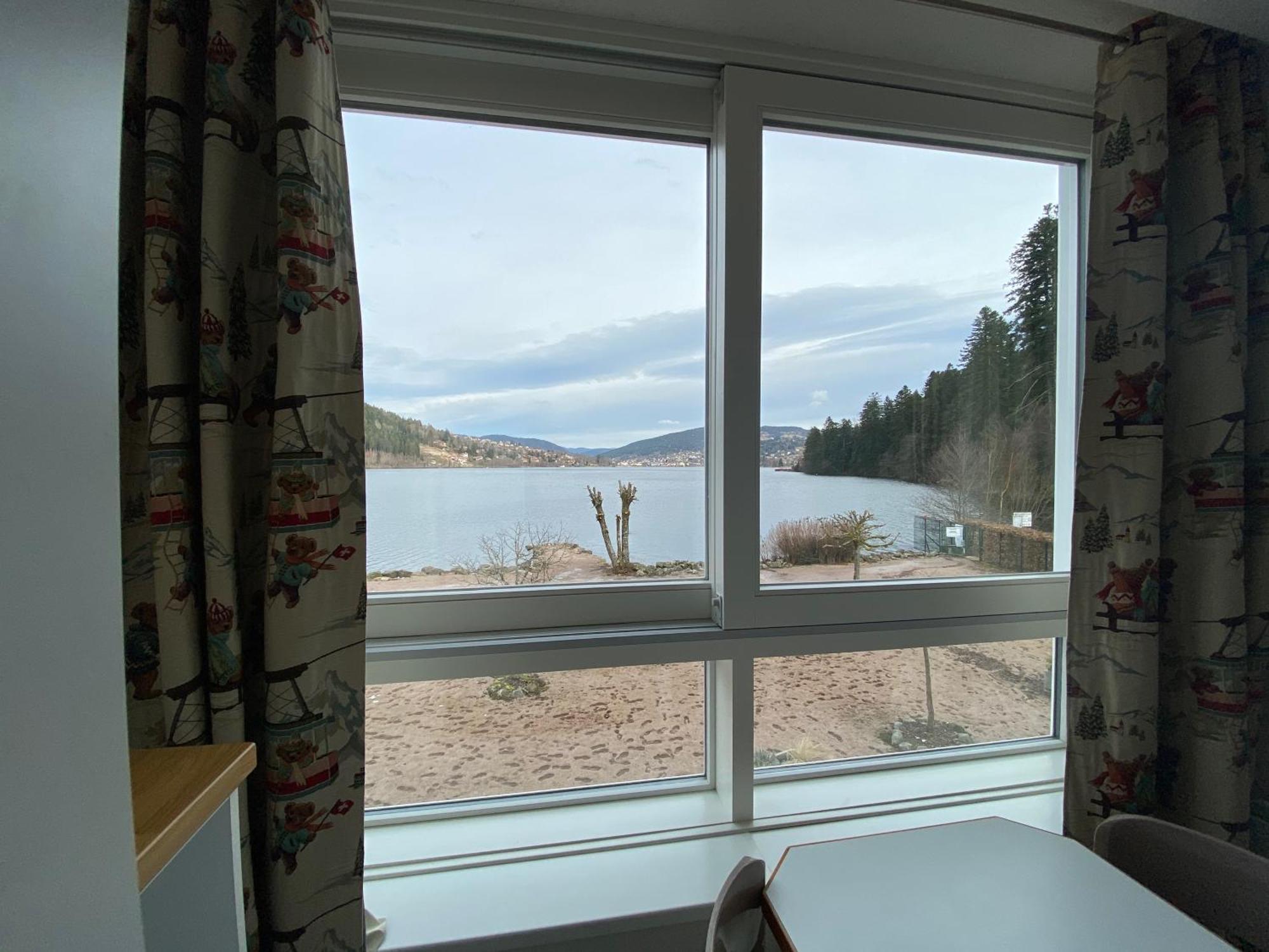 Appart'Hotel Lido Au Bord De L'Eau Gérardmer Buitenkant foto